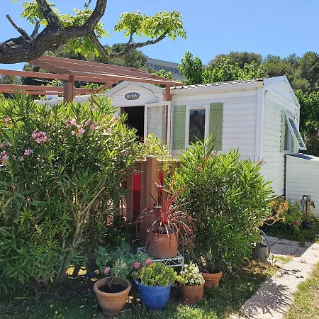 Bungalow *